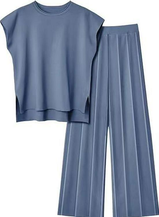 2026 Solid Color Knit Set: Sleeveless Top & Wide-Leg Crop Pants, Slim Fit, Round Neck XL небесно-голубой
2026 Solid Color Knit Set: Sleeveless Top & Wide-Leg Crop Pants, Slim Fit, Round Neck XL небесно-голубой