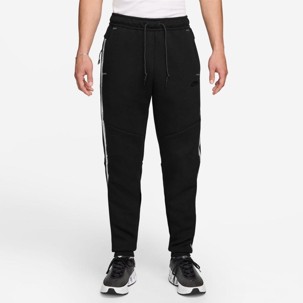 Nike M Tch Flc Jggr Pant Ref iM6541 010Blk Blk XL
Nike M Tch Flc Jggr Pant Ref iM6541 010Blk Blk XL