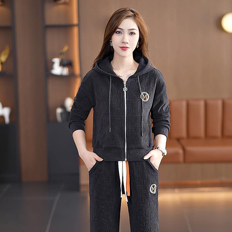2026 Women s Spring & Autumn Casual Sportswear Set: Stylish Hooded Running Suit Extra Extra Large
2026 Women s Spring & Autumn Casual Sportswear Set: Stylish Hooded Running Suit Extra Extra Large