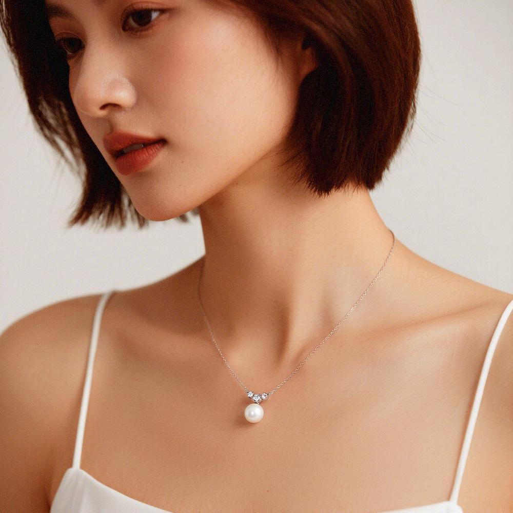 Элегантное ожерелье с жемчужной подвеской из стерлингового серебра S925 - Французский ретро-стиль, Высококлассная осенне-зимняя цепочка для ключицы 925 Silver
Элегантное ожерелье с жемчужной подвеской из стерлингового серебра S925 - Французский ретро-стиль, Высококлассная осенне-зимняя цепочка для ключицы 925 Silver