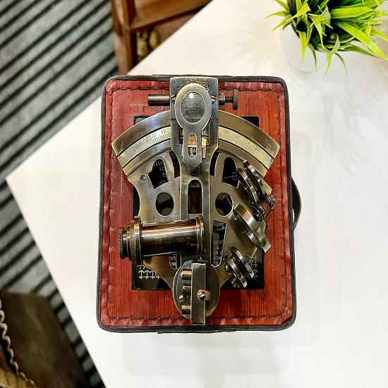 Working Sextant, Personalized Engraving Gift ,Brass Sextant, Working Compass, Father s Gift
Working Sextant, Personalized Engraving Gift ,Brass Sextant, Working Compass, Father s Gift