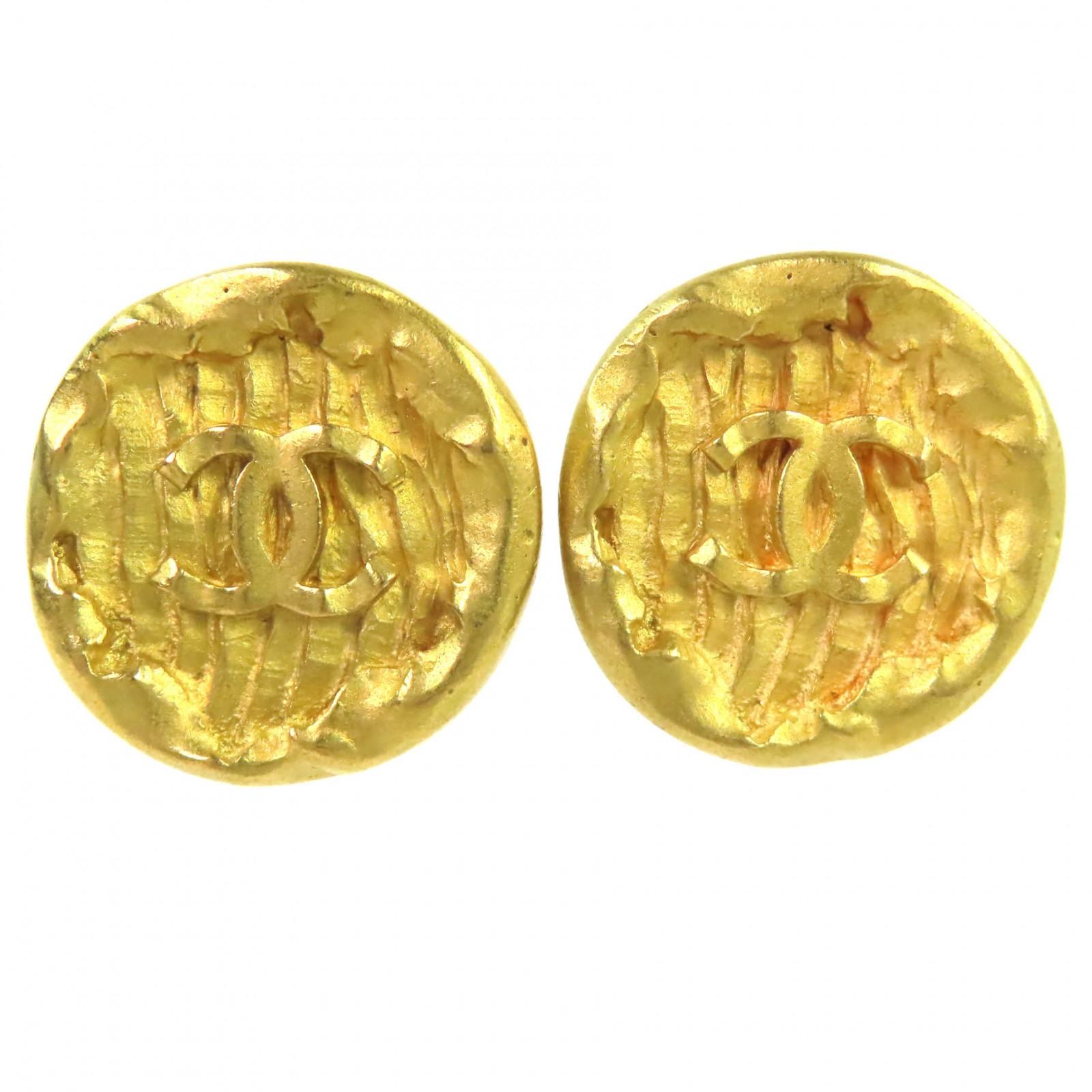 Excellent CHANEL Earring COCO Mark Round Type gold Women 94P Used
Excellent CHANEL Earring COCO Mark Round Type gold Women 94P Used