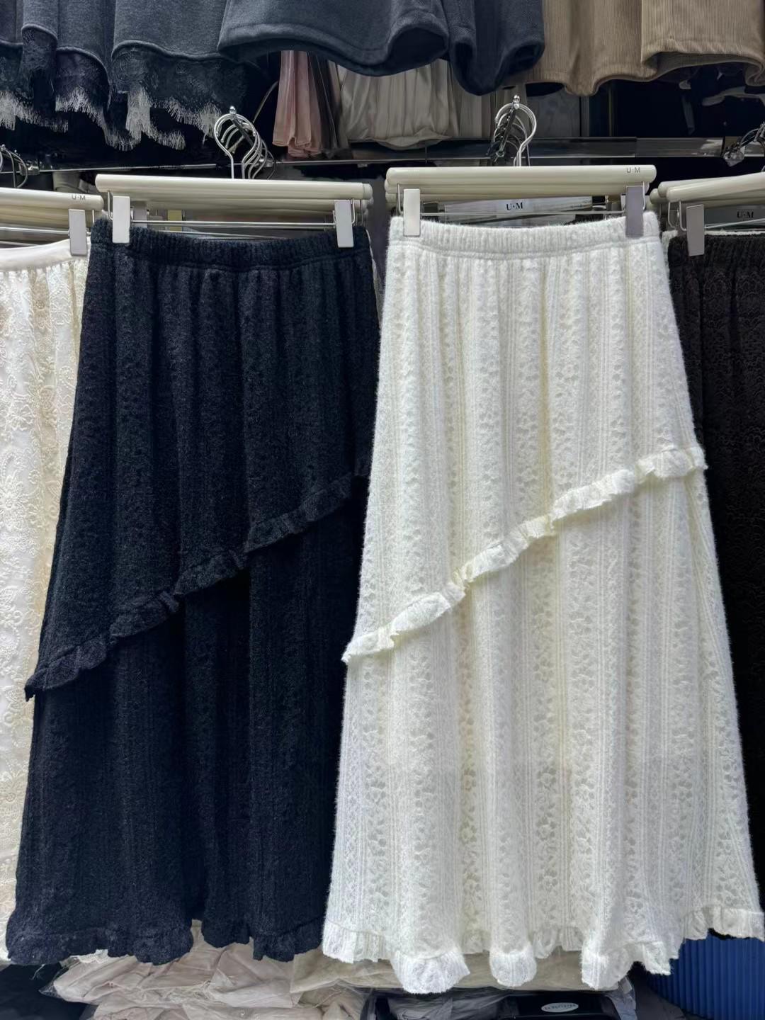 Versatile Irregular Lace A-line Midi Skirt - Slimming Layered Cake Design for Autumn/Winter One Size чорний
Versatile Irregular Lace A-line Midi Skirt - Slimming Layered Cake Design for Autumn/Winter One Size чорний