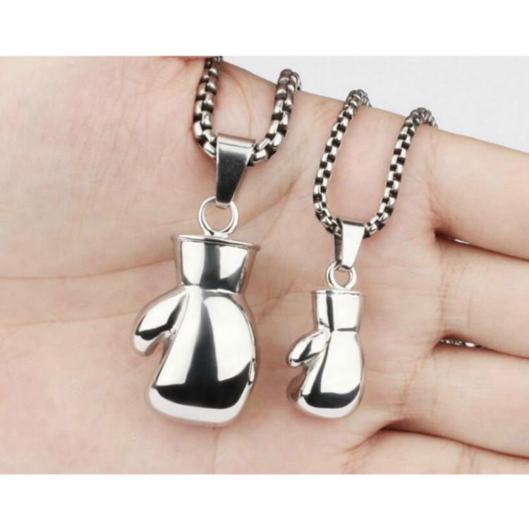 Fashion Boxer Boxing Glove Pendant Necklace Sport Fitness Jewelry Accessories Beads Chain Necklace women срібний
Fashion Boxer Boxing Glove Pendant Necklace Sport Fitness Jewelry Accessories Beads Chain Necklace women срібний