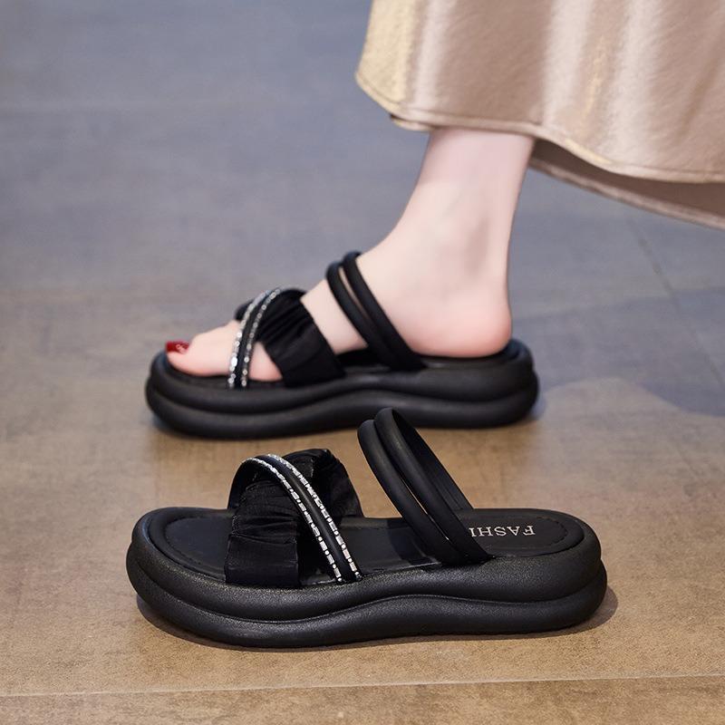 Летние новые повседневные шлепанцы женские со стразами крест толстая подошва два способа носки пляжные крутые шлепанцы женские 40 чёрный
Летние новые повседневные шлепанцы женские со стразами крест толстая подошва два способа носки пляжные крутые шлепанцы женские 40 чёрный