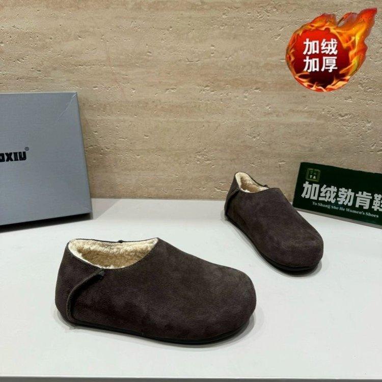 Премиальные универсальные бархатные женские туфли Birkenstocks 2024 года, новые осенне-зимние туфли Birkenstocks с одной педалью из хлопка в стиле ретро 35
Премиальные универсальные бархатные женские туфли Birkenstocks 2024 года, новые осенне-зимние туфли Birkenstocks с одной педалью из хлопка в стиле ретро 35