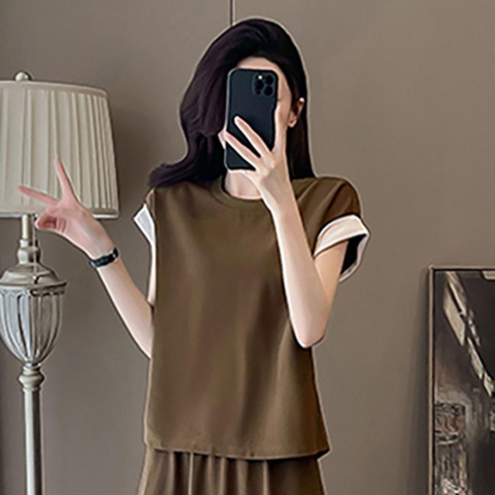 European Plus-Size Women s Two-Piece Set: Color Block Short Sleeve T-Shirt & Pocket Skirt L (Recommended 115-130 jin)
European Plus-Size Women s Two-Piece Set: Color Block Short Sleeve T-Shirt & Pocket Skirt L (Recommended 115-130 jin)