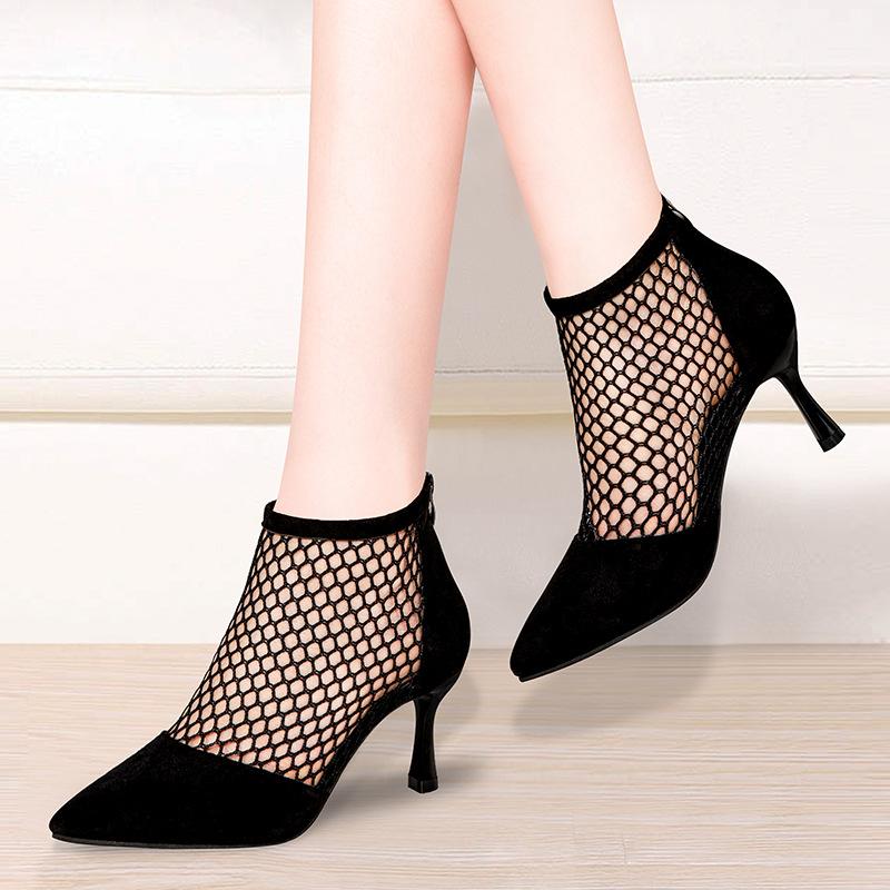 2025 spring new spot European and American sandals pointed stiletto rear zipper black hollow mesh fashion cool boots 35 
2025 spring new spot European and American sandals pointed stiletto rear zipper black hollow mesh fashion cool boots 35
