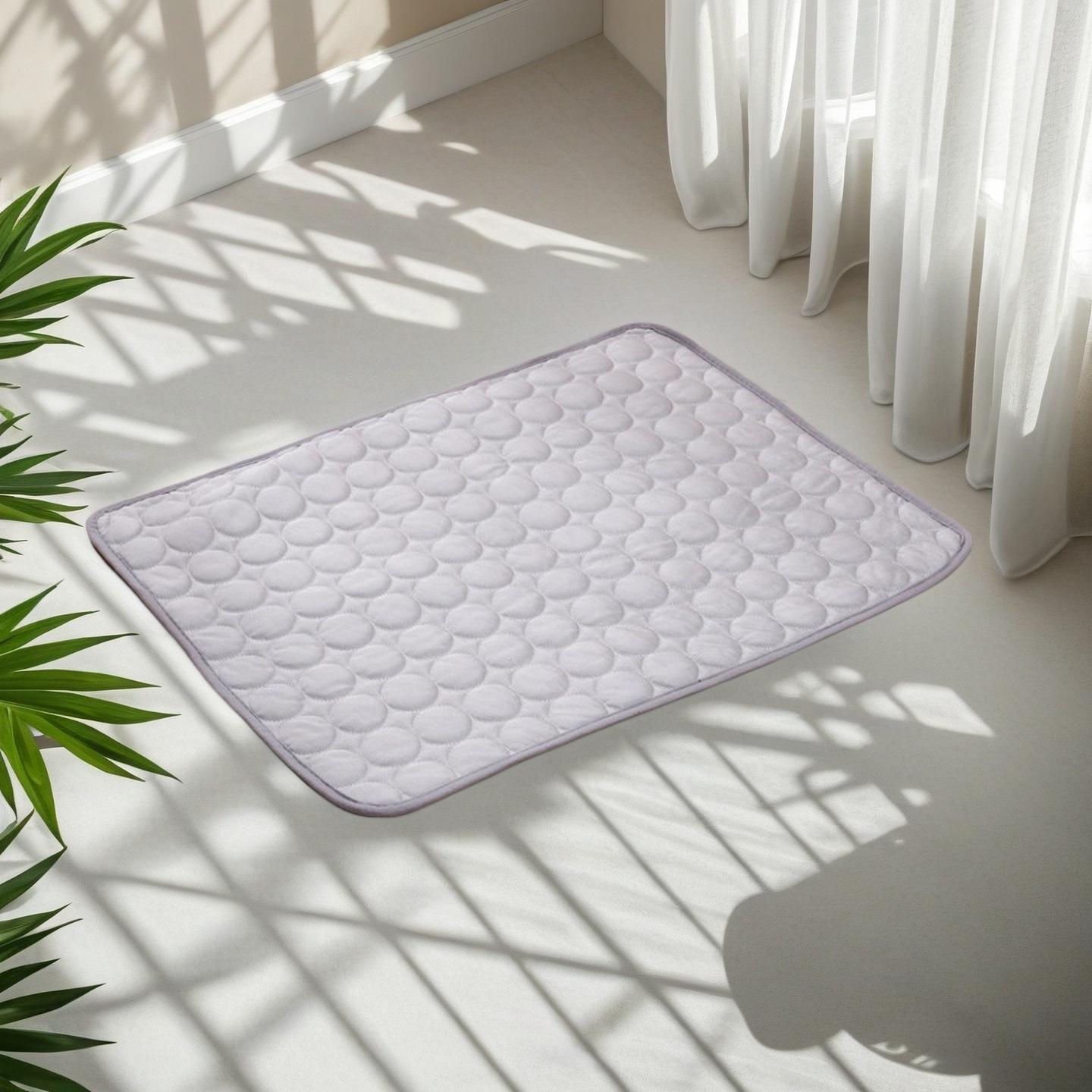 Cooling Pet Ice Pad: Dog & Cat Bed, Sleeping Mat, Summer Comfort Villa XS (40*30cm) for up to 3 lbs
Cooling Pet Ice Pad: Dog & Cat Bed, Sleeping Mat, Summer Comfort Villa XS (40*30cm) for up to 3 lbs