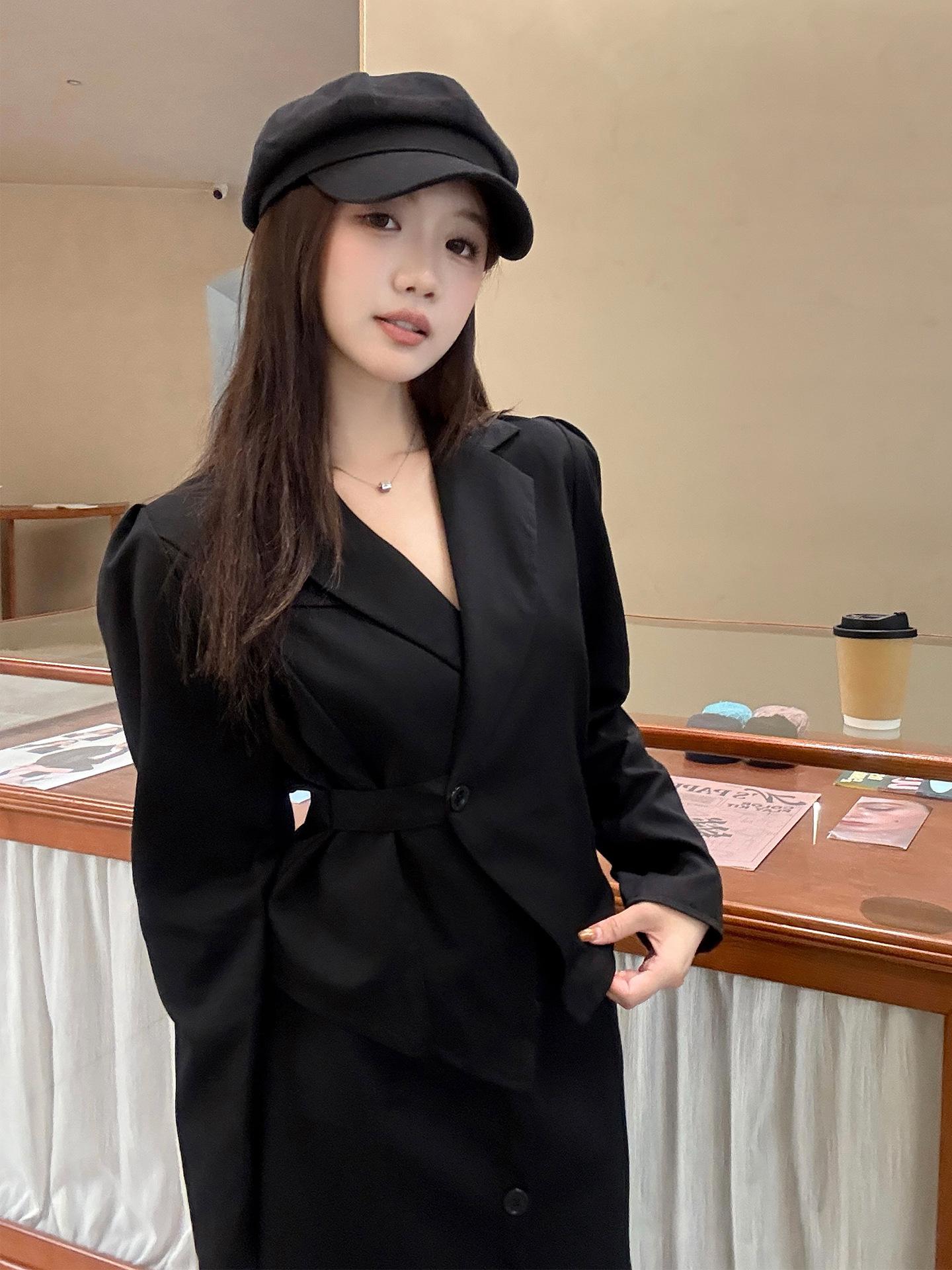 Chic MM Plus Size 2026 High-Waisted Slimming Skirt & Long-Sleeved Two-Piece Set M
Chic MM Plus Size 2026 High-Waisted Slimming Skirt & Long-Sleeved Two-Piece Set M