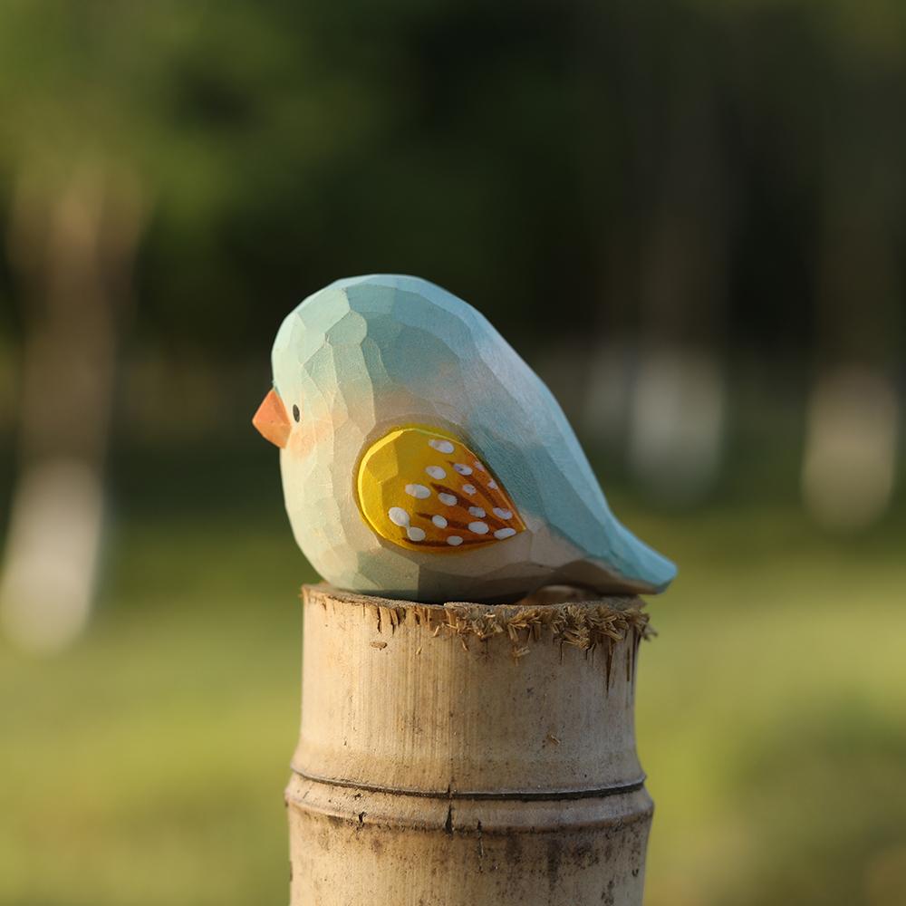 Handcrafted wood carving Bird Statue Retro Sparrow Figurines Small Animal Sculpture for Living Room Bedroom Christmas Gift світло-синій колір
Handcrafted wood carving Bird Statue Retro Sparrow Figurines Small Animal Sculpture for Living Room Bedroom Christmas Gift світло-синій колір
