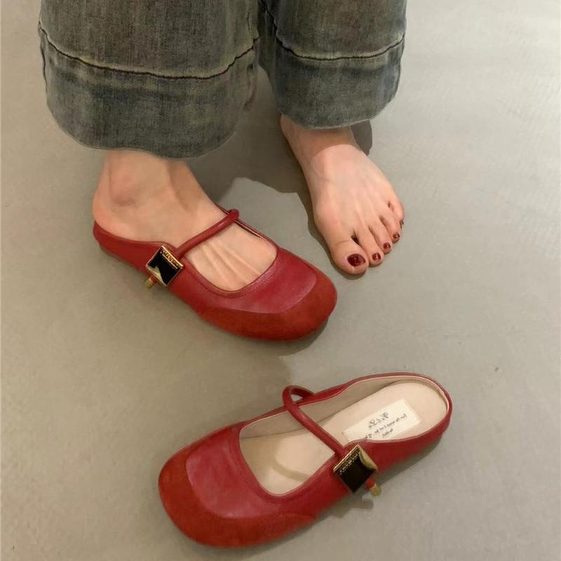 Модные летние женские шлепанцы, модные шлепанцы с неглубоким носком, женские повседневные уличные сандалии на мягкой подошве на плоской подошве Size 35(foot 22.5cm) красный
Модные летние женские шлепанцы, модные шлепанцы с неглубоким носком, женские повседневные уличные сандалии на мягкой подошве на плоской подошве Size 35(foot 22.5cm) красный