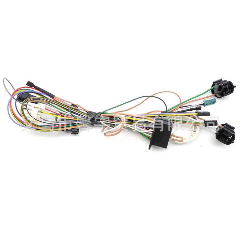 Mercedes-Benz S-Class W221 Headlight Connector Assembly (2006-2009, Low Trim)
Mercedes-Benz S-Class W221 Headlight Connector Assembly (2006-2009, Low Trim)