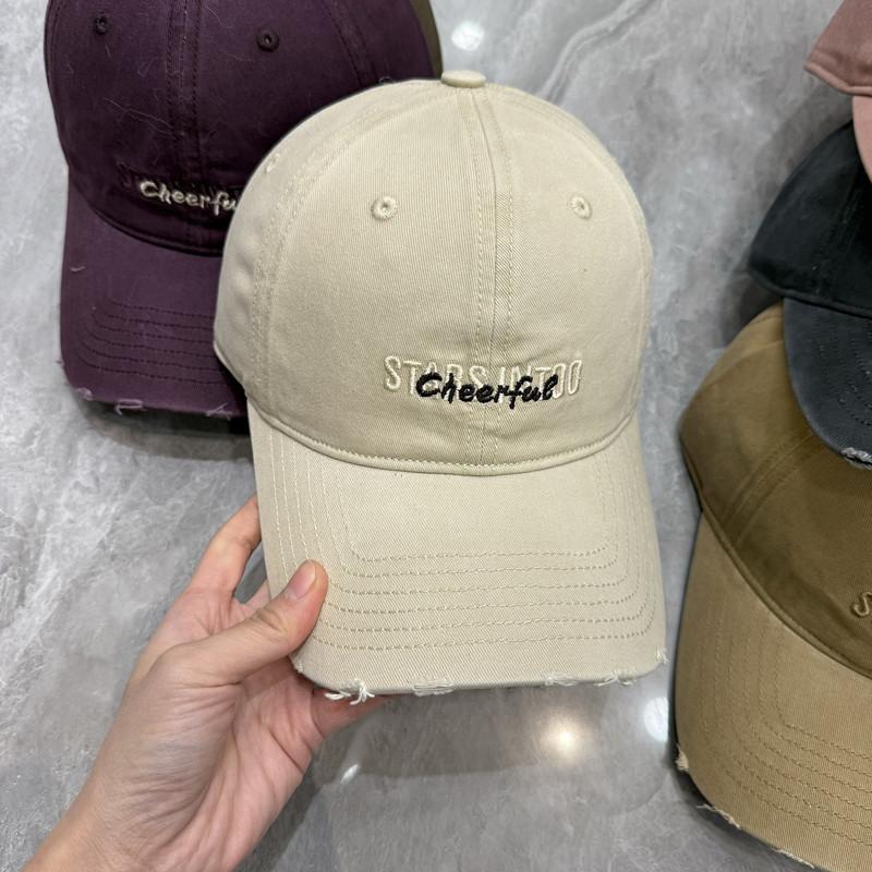 Contrasting color double-row letter embroidery worn old and thin baseball hat spring and summer soft top ripped sunshade cap Adjustable
Contrasting color double-row letter embroidery worn old and thin baseball hat spring and summer soft top ripped sunshade cap Adjustable