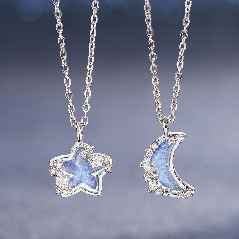 2023 Cute Trendy Star Moon Sugar Necklace New Moon Cloud Collarbone Chain Will Change Color Sugar Birthday Women s Gifts Jewelry
2023 Cute Trendy Star Moon Sugar Necklace New Moon Cloud Collarbone Chain Will Change Color Sugar Birthday Women s Gifts Jewelry