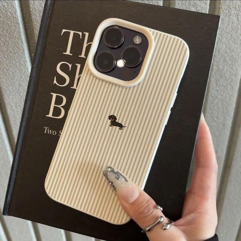 Cute Playful Dachshund Pattern Lychee Texture Phone Case For iPhone 17 16 15 14 13 12 11 Pro Max Plus 17 Air X XS XR Soft Cover iPhone XR
Cute Playful Dachshund Pattern Lychee Texture Phone Case For iPhone 17 16 15 14 13 12 11 Pro Max Plus 17 Air X XS XR Soft Cover iPhone XR
