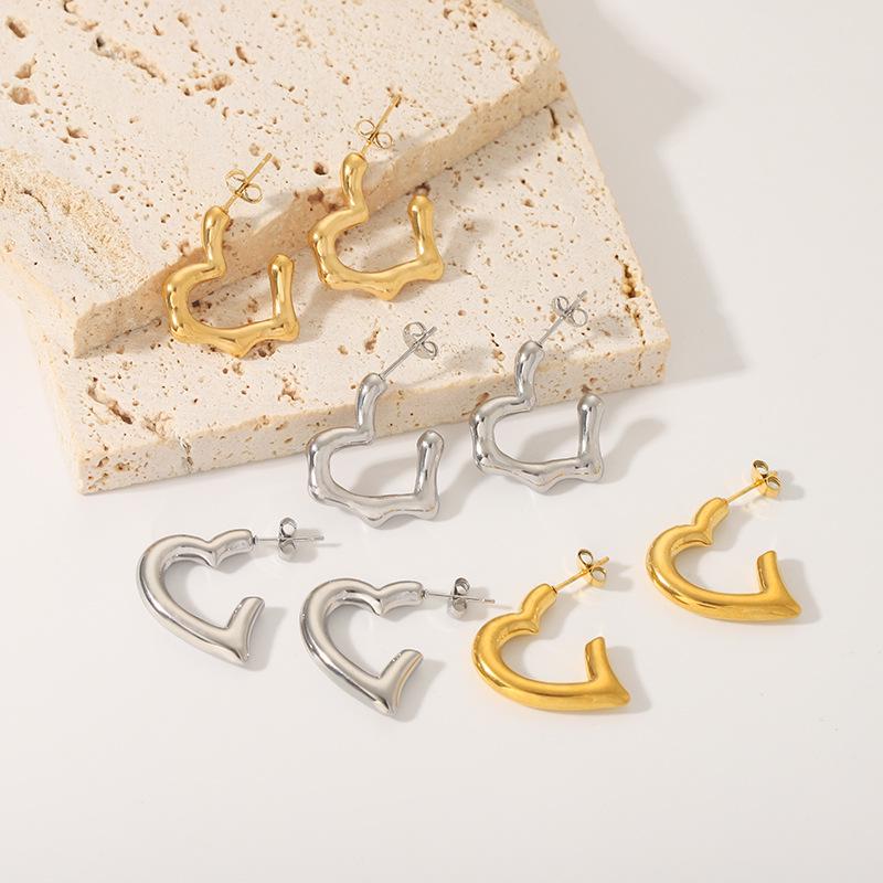 18K Gold Plated Stainless Steel Heart Earrings - Light Luxury Ins Style, Simple & Versatile Titanium Steel Design.
18K Gold Plated Stainless Steel Heart Earrings - Light Luxury Ins Style, Simple & Versatile Titanium Steel Design.