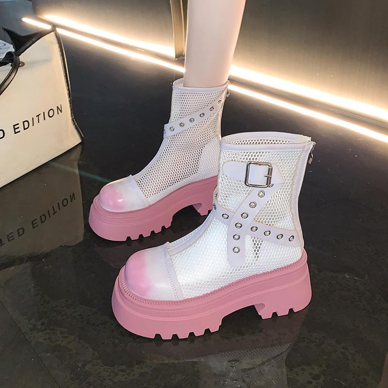 Hollow Martin boots women s thin breathable mesh boots new sweet cool boots thick-soled heightening short boots 40 чорний
Hollow Martin boots women s thin breathable mesh boots new sweet cool boots thick-soled heightening short boots 40 чорний