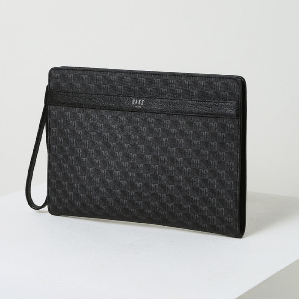 Daks Black Leather Clutch Bag With Logo Pattern Dbba3e034 Single option
Daks Black Leather Clutch Bag With Logo Pattern Dbba3e034 Single option