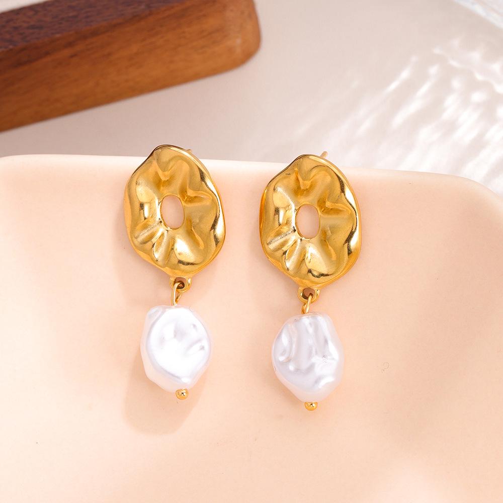 Полированные серьги-пусеты из нержавеющей стали с жемчугом для женщин - Необычный геометрический дизайн в виде цветка
Полированные серьги-пусеты из нержавеющей стали с жемчугом для женщин - Необычный геометрический дизайн в виде цветка