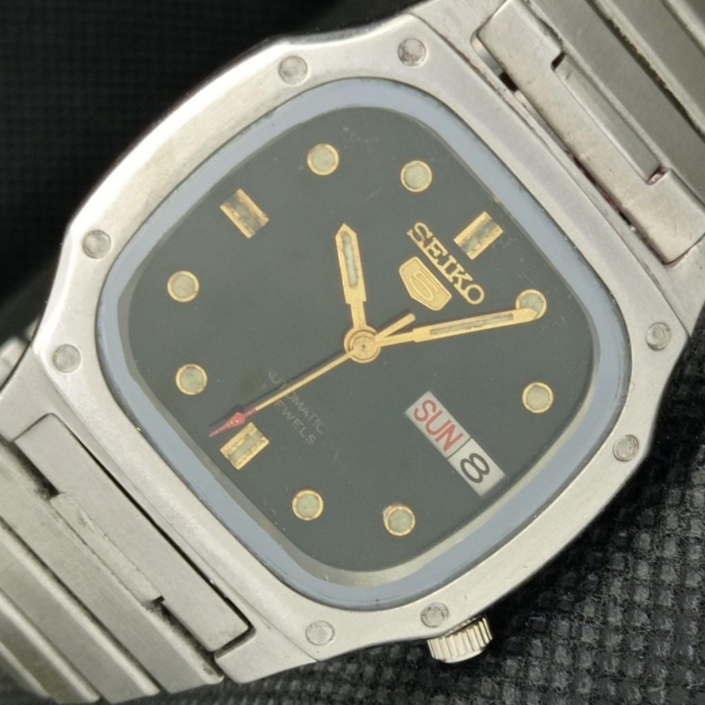 Б/У винтажные мужские часы SEIKO 5 AUTO 7019A из Японии с оригинальным циферблатом 597-a312929-6 lot597-a312929
Б/У винтажные мужские часы SEIKO 5 AUTO 7019A из Японии с оригинальным циферблатом 597-a312929-6 lot597-a312929