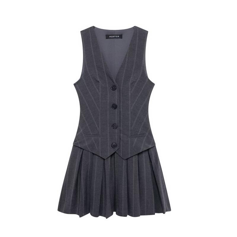 European American Women s Clothing Fashionable V-neck Stripe Wide Pleated Vest Dress M
European American Women s Clothing Fashionable V-neck Stripe Wide Pleated Vest Dress M