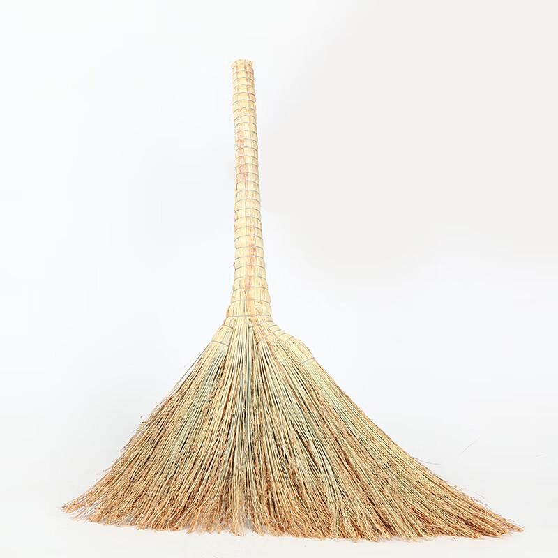 Traditional Sorghum Broom
Traditional Sorghum Broom