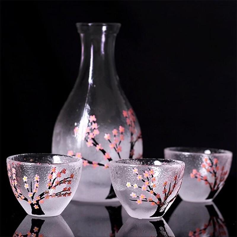 Japanese Style Hand-Painted Cherry Blossom Glass Sake Set
Japanese Style Hand-Painted Cherry Blossom Glass Sake Set