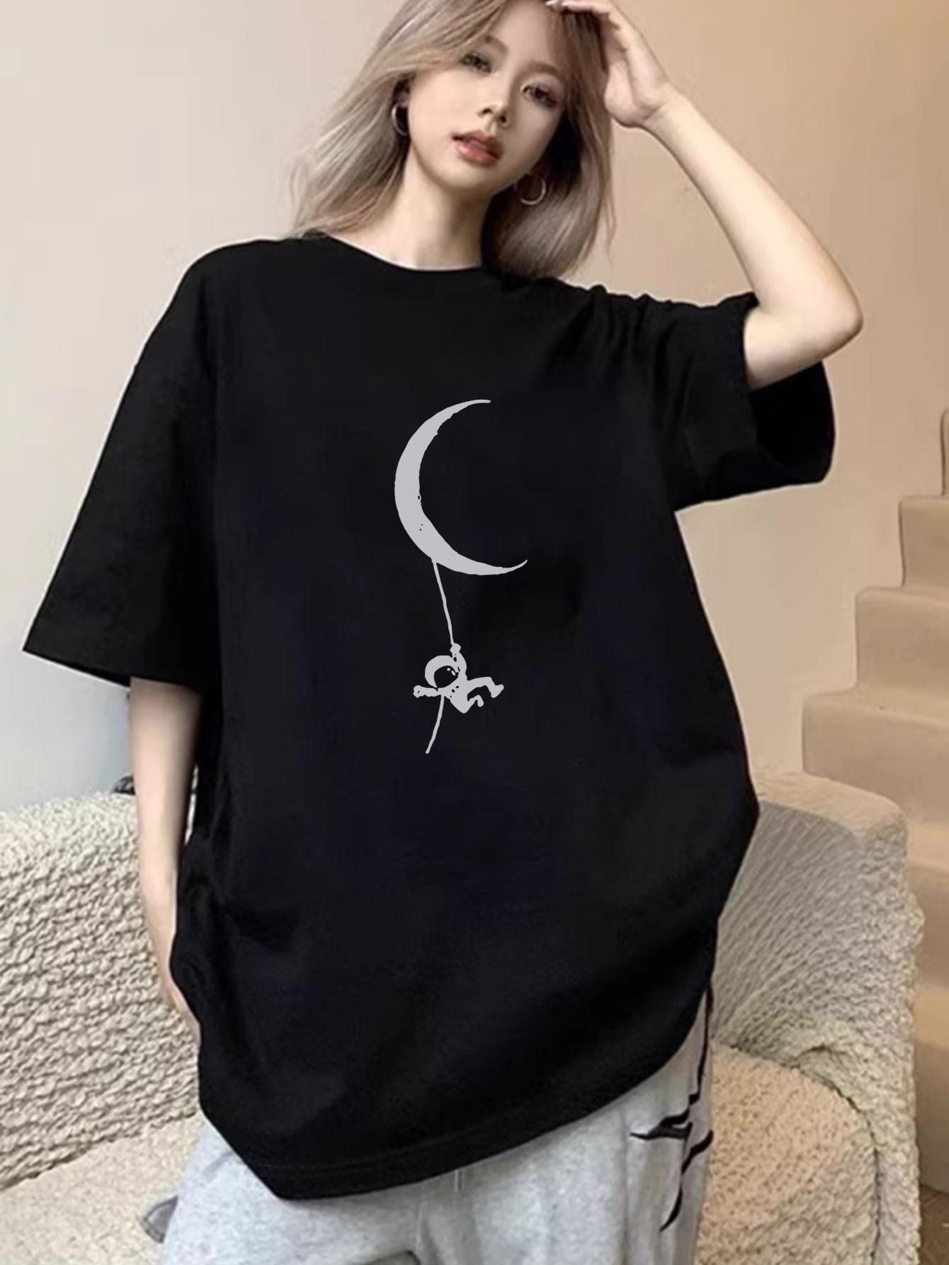 Black Round Neck Fashionable Stylish Loose Fit Versatile Moon Astronaut Print Short Sleeve T-Shirt for Women, Spring/Summer 5XL різнокольоровий
Black Round Neck Fashionable Stylish Loose Fit Versatile Moon Astronaut Print Short Sleeve T-Shirt for Women, Spring/Summer 5XL різнокольоровий