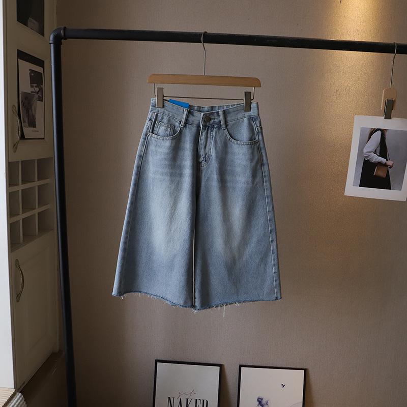 Летние женские джинсовые шорты с высокой талией и прямыми штанинами 2025 Medium
Летние женские джинсовые шорты с высокой талией и прямыми штанинами 2025 Medium