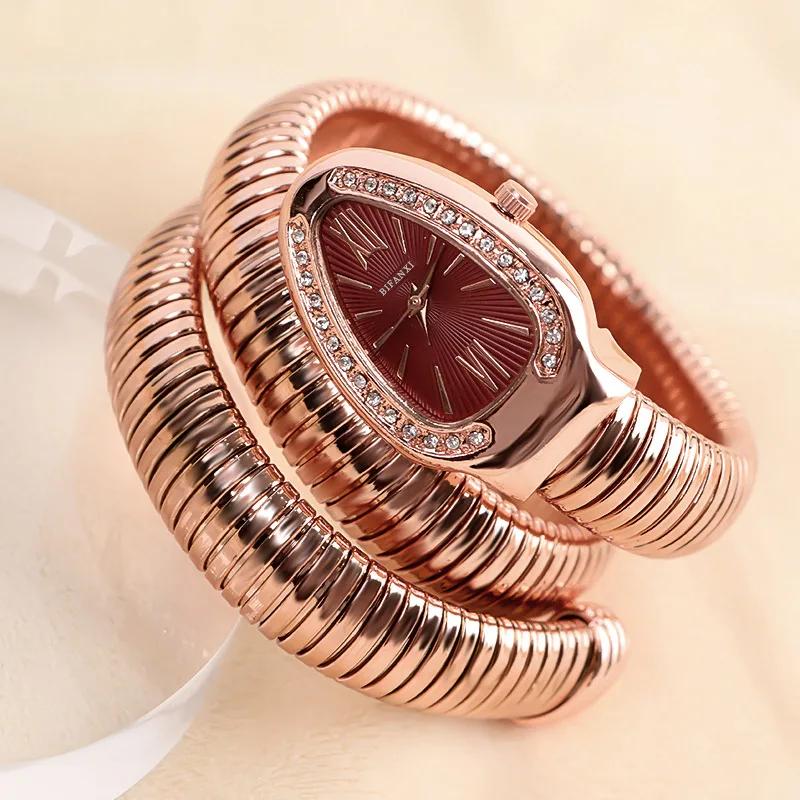 Silver Green Hot Sell Snake ShapeQuartz Watches Women s Fashion Unique Watch Women Bling Luxury Ladies Watch AAA Clock Relogio
Silver Green Hot Sell Snake ShapeQuartz Watches Women s Fashion Unique Watch Women Bling Luxury Ladies Watch AAA Clock Relogio