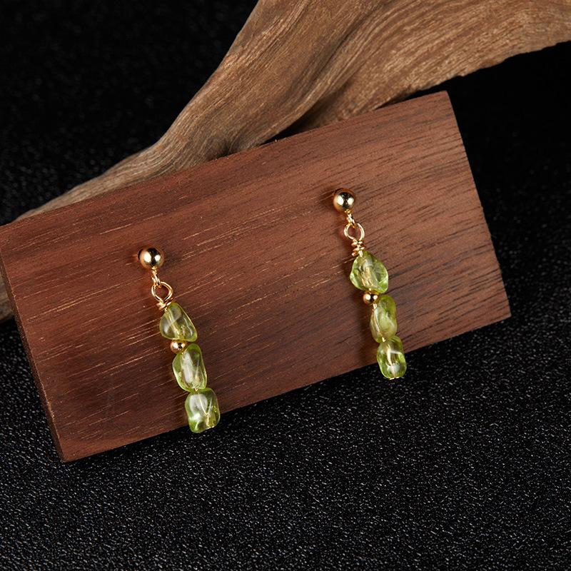 S925 Sterling Silver Natural Peridot Pearl White Shell Colored Treasure Necklace Women S Niche Sweet Premium Sense Beaded Collarbone Chain
S925 Sterling Silver Natural Peridot Pearl White Shell Colored Treasure Necklace Women S Niche Sweet Premium Sense Beaded Collarbone Chain