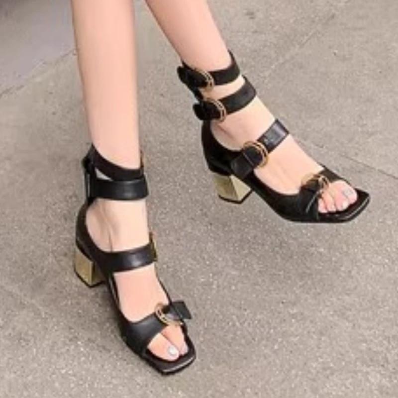 Fashion Heeled Sandals Designer Women Shoes 2025 Square Toe Summer New Pumps Dress Chunky Shoes Open Toe Elegant Sandalias 34 чорний
Fashion Heeled Sandals Designer Women Shoes 2025 Square Toe Summer New Pumps Dress Chunky Shoes Open Toe Elegant Sandalias 34 чорний