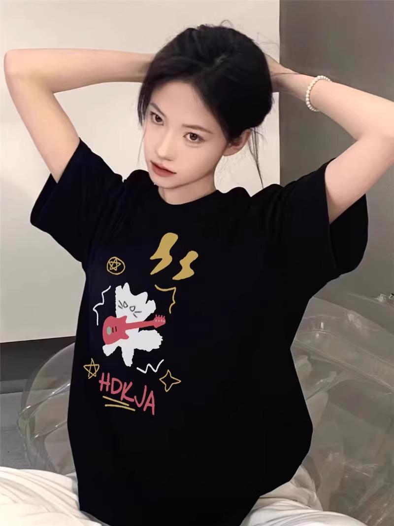 2025 Plus Size Women s Black Cotton Short Sleeve T-shirt: American Loose Fit with Unique Summer Design XL білий/сірий колір
2025 Plus Size Women s Black Cotton Short Sleeve T-shirt: American Loose Fit with Unique Summer Design XL білий/сірий колір