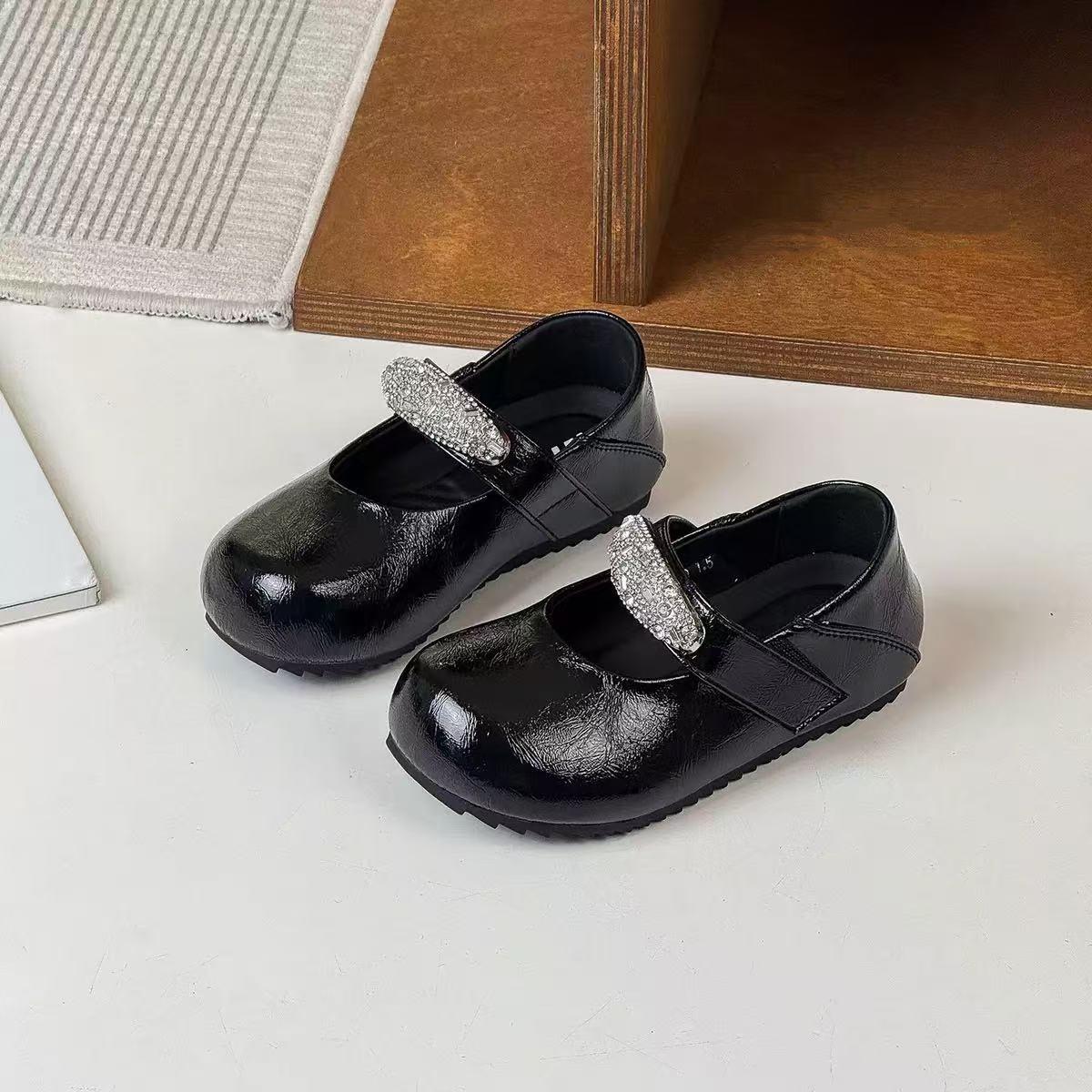 2025 осень новые детские кожаные туфли модные универсальные туфли принцессы со стразами с неглубоким вырезом в зарубежном стиле для девочек одинарные туфли для малышей 34
2025 осень новые детские кожаные туфли модные универсальные туфли принцессы со стразами с неглубоким вырезом в зарубежном стиле для девочек одинарные туфли для малышей 34