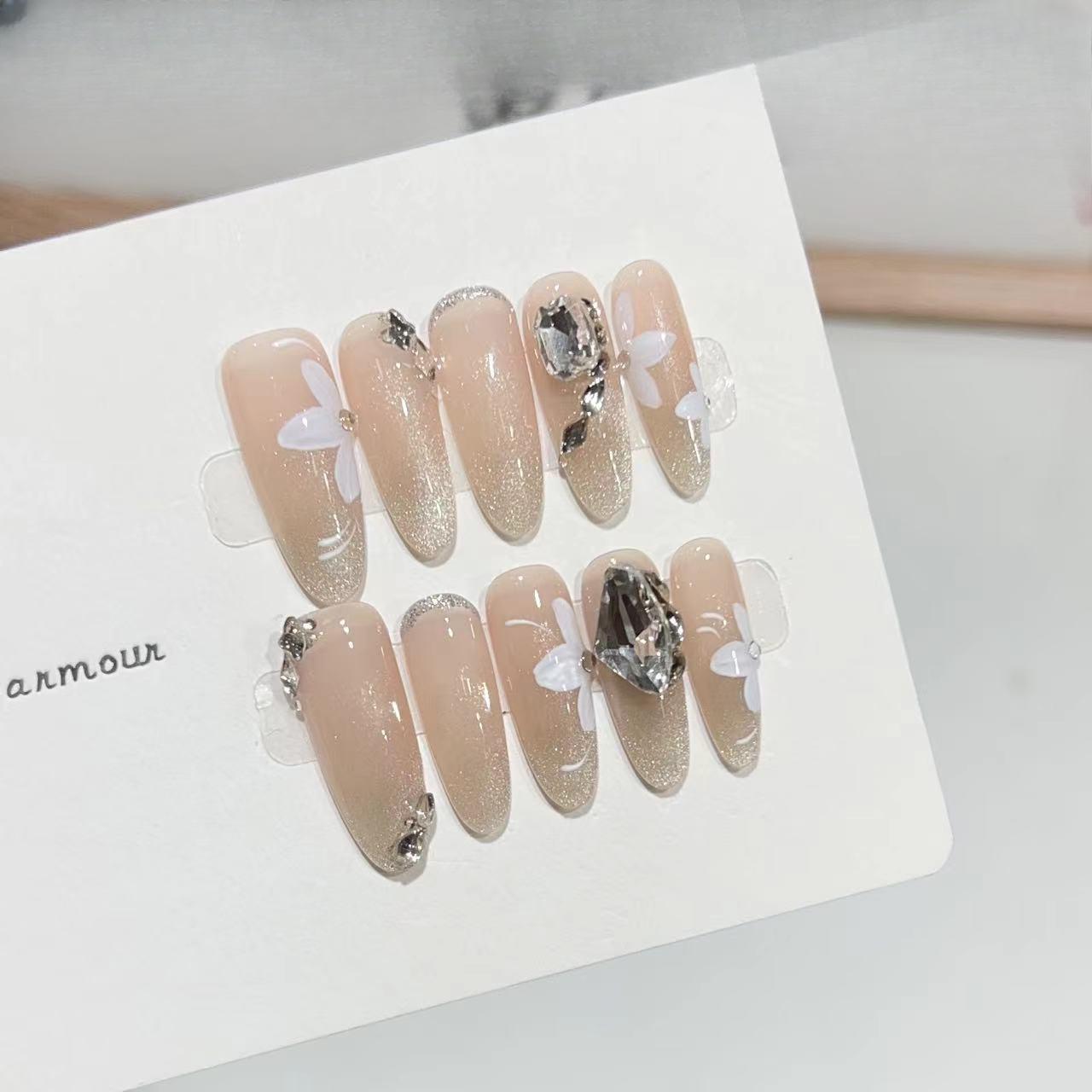 Pure Desire Style Wear Armor Pure Handmade Manicure Finished Products High-end Atmosphere Nude Temperament Cat Eye French Flashing Diamond Large L
Pure Desire Style Wear Armor Pure Handmade Manicure Finished Products High-end Atmosphere Nude Temperament Cat Eye French Flashing Diamond Large L