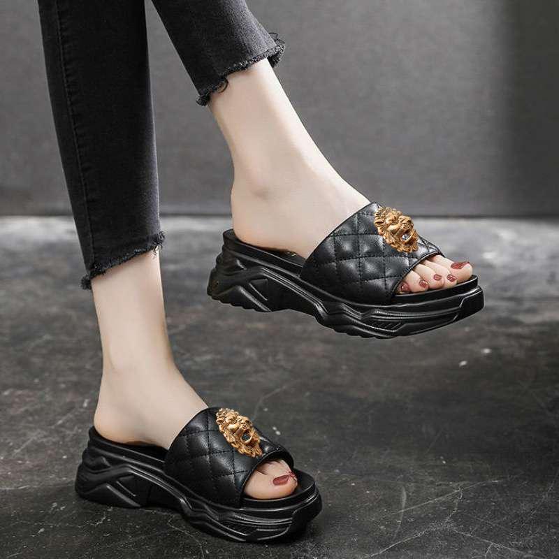 New summer fashion, lightweight and anti-slip flat-bottomed flip-flops for women wearing thick-soled wedge heels T68 40 чёрный
New summer fashion, lightweight and anti-slip flat-bottomed flip-flops for women wearing thick-soled wedge heels T68 40 чёрный