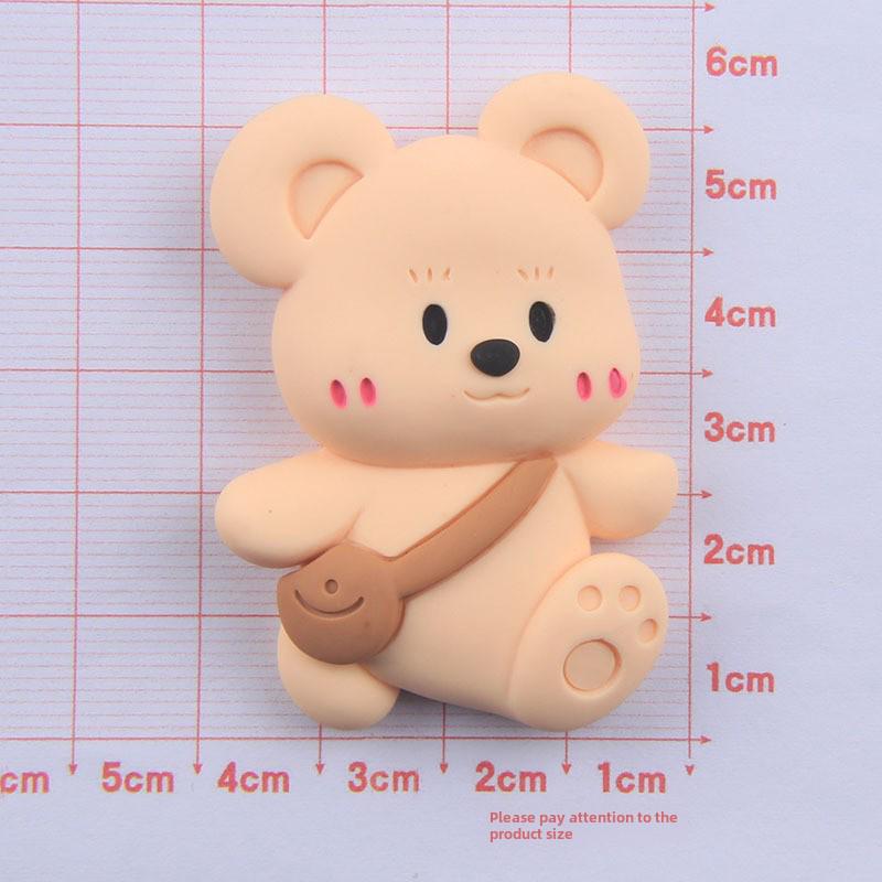 Чохол для телефону, аксесуари для волосся, ювелірні вироби та набір чашок для води з мультяшним ведмедиком.
Чохол для телефону, аксесуари для волосся, ювелірні вироби та набір чашок для води з мультяшним ведмедиком.