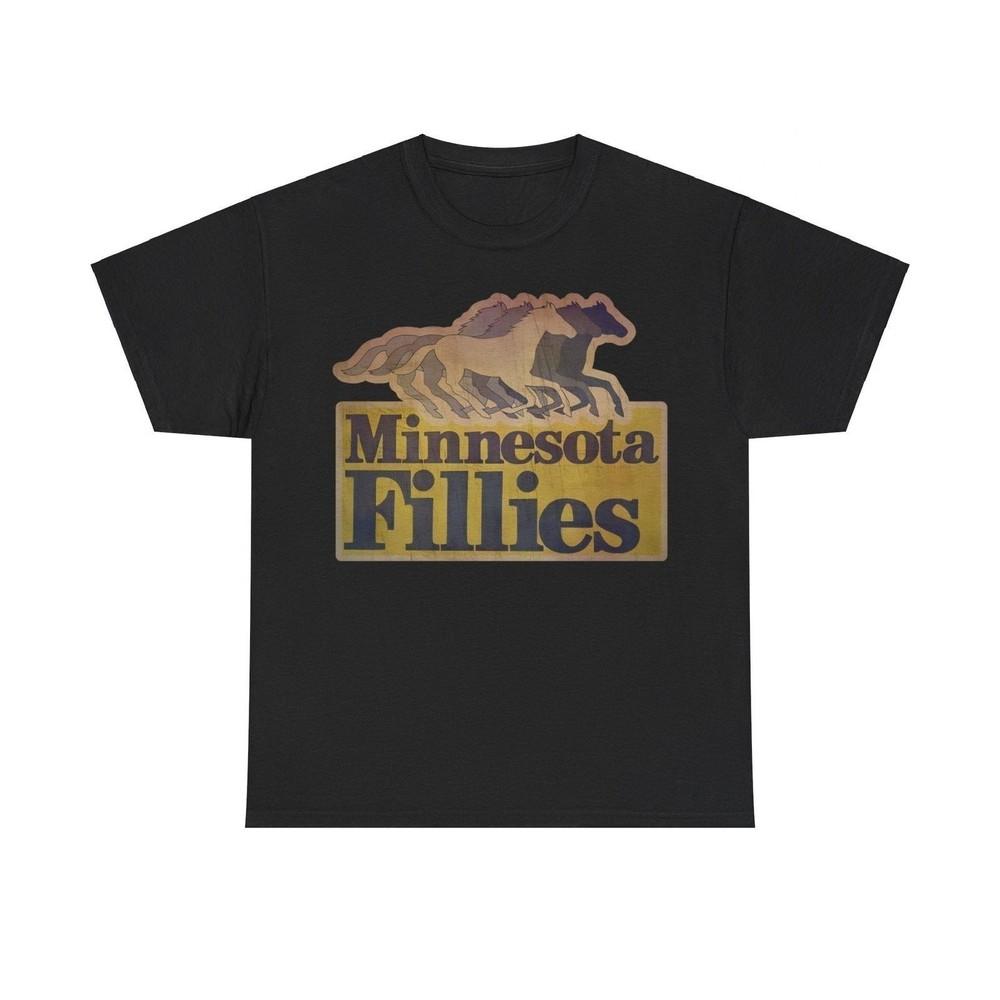 Minnesota Fillies Basketball Team T-shirt S
Minnesota Fillies Basketball Team T-shirt S