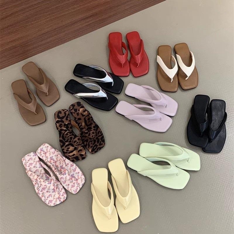 Flat Bottom Fashion Versatile Cool Slippers Dopamine Color Seaside Resort Beach Flip-flops 35
Flat Bottom Fashion Versatile Cool Slippers Dopamine Color Seaside Resort Beach Flip-flops 35