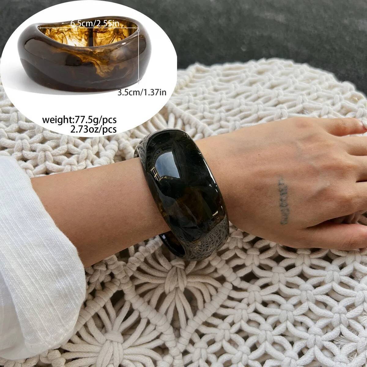 Salircon 4 Styles Punk Geometric Acrylic Resin Wide Bangles for Women Vintage Irregular Gold Color Metal Bracelet Bangle Jewelry
Salircon 4 Styles Punk Geometric Acrylic Resin Wide Bangles for Women Vintage Irregular Gold Color Metal Bracelet Bangle Jewelry