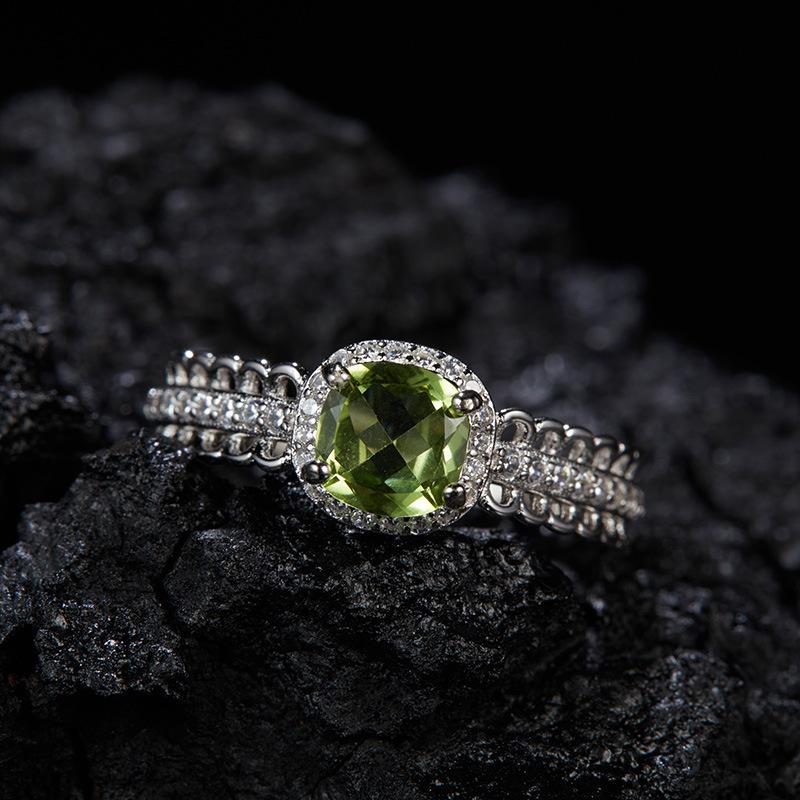 S925 Sterling Silver Natural Citrine Topaz Diopside Peridot Colored Treasure Ring Women S Full Diamond Round Open Ring
S925 Sterling Silver Natural Citrine Topaz Diopside Peridot Colored Treasure Ring Women S Full Diamond Round Open Ring