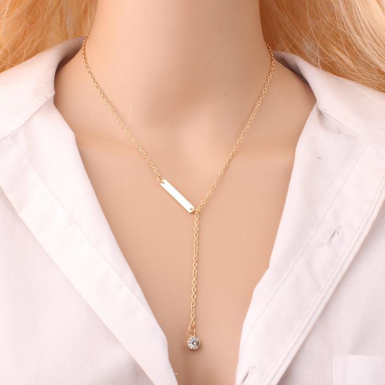 Selling New Foreign Trade Zircon Beautiful Simple Metal Film Crystal Necklace Bride Gift Imitation Zircon Zircon Necklace золотой
Selling New Foreign Trade Zircon Beautiful Simple Metal Film Crystal Necklace Bride Gift Imitation Zircon Zircon Necklace золотой