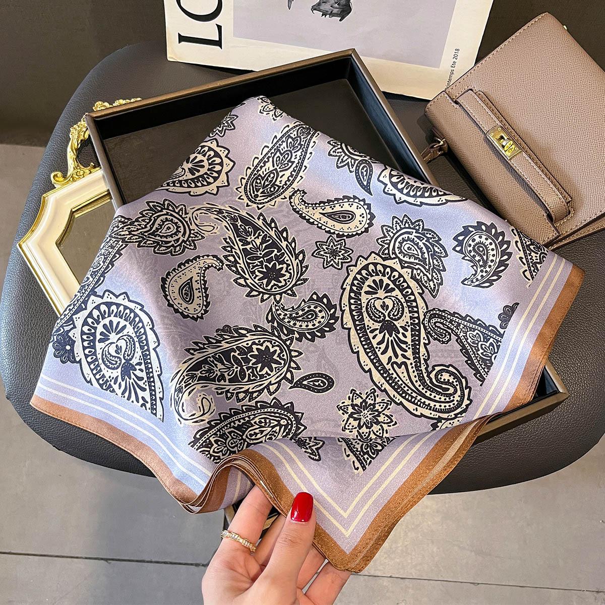 100% Pure Silk Scarf Women Foulard High Quality Square Female Headkerchief Hair Neckerchief Shawl Wraps Hijab Bandana Scarves Real Silk 65x65cm
100% Pure Silk Scarf Women Foulard High Quality Square Female Headkerchief Hair Neckerchief Shawl Wraps Hijab Bandana Scarves Real Silk 65x65cm