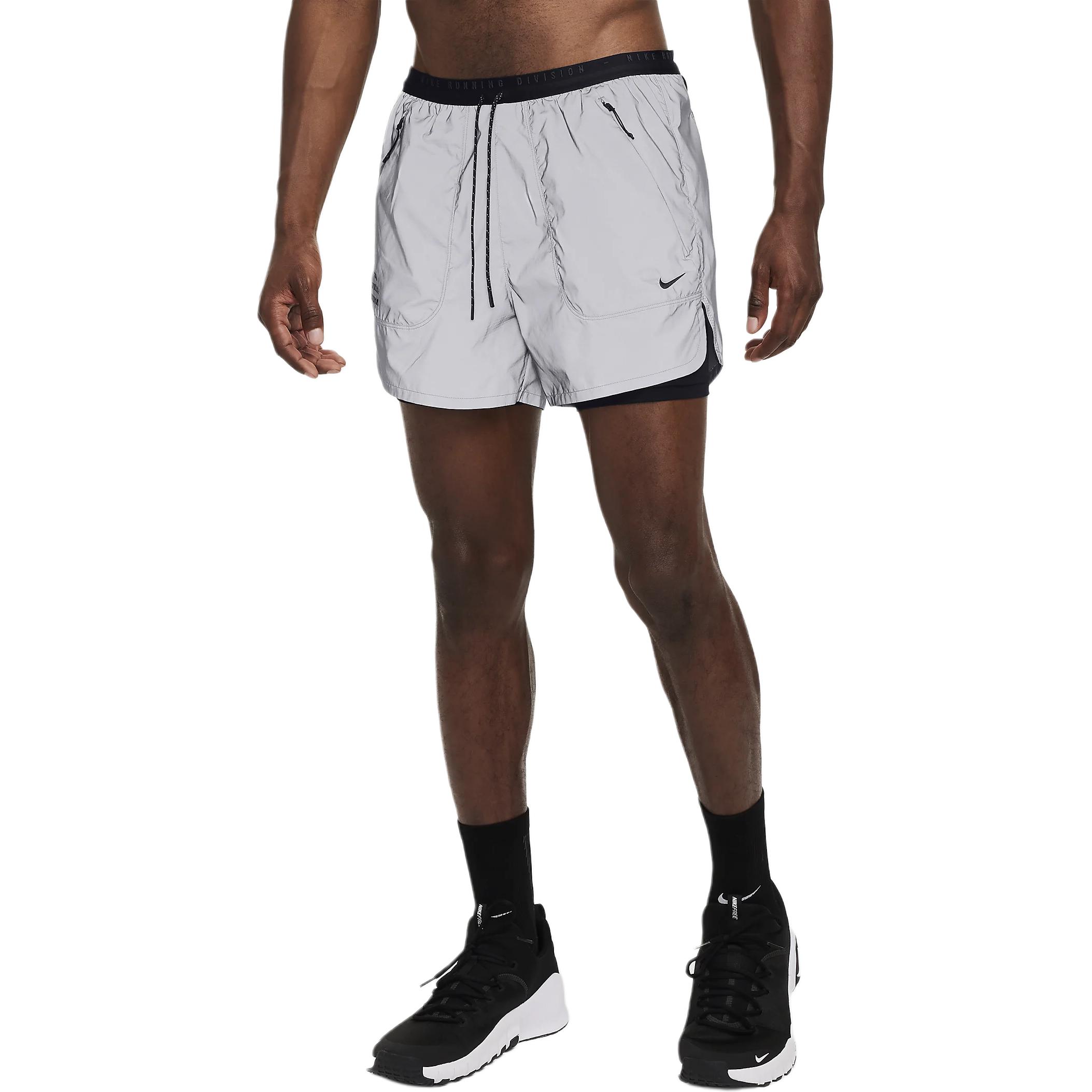 Nike Мужские спортивные шорты два в одном Dri-FIT ADV FW24 Running Division со светоотражающими элементами Серебристый Черный FZ1123-035 L
Nike Мужские спортивные шорты два в одном Dri-FIT ADV FW24 Running Division со светоотражающими элементами Серебристый Черный FZ1123-035 L