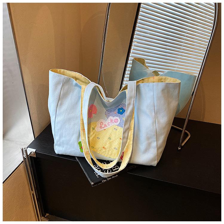 Canvas women s bag large capacity 2025 new fashion cute cartoon tote bag shoulder handbag
Canvas women s bag large capacity 2025 new fashion cute cartoon tote bag shoulder handbag