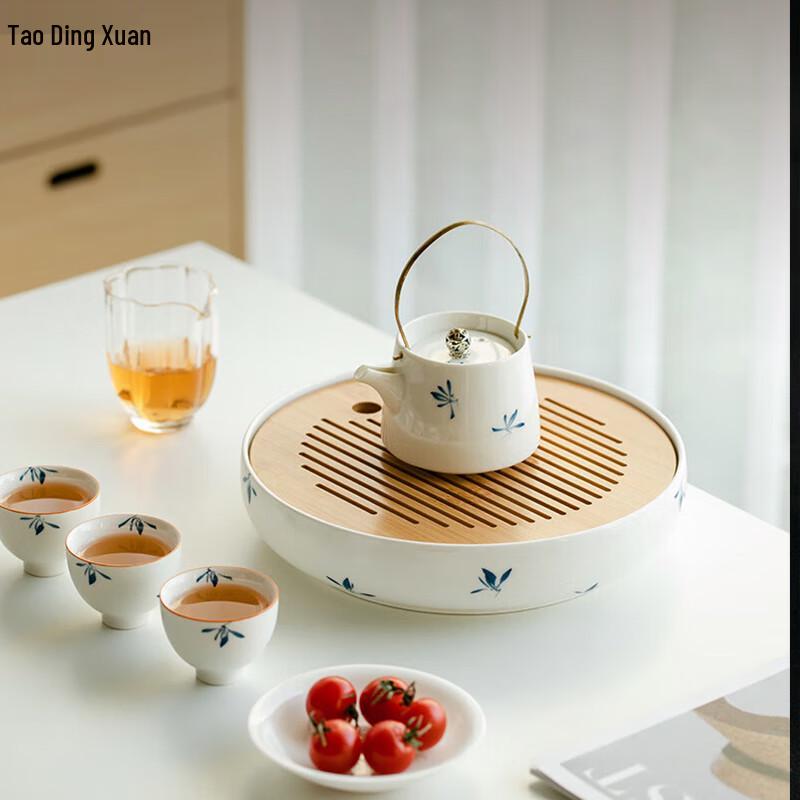 Taodingxuan Butterfly Orchid 7-Piece Kung Fu Tea Set
Taodingxuan Butterfly Orchid 7-Piece Kung Fu Tea Set