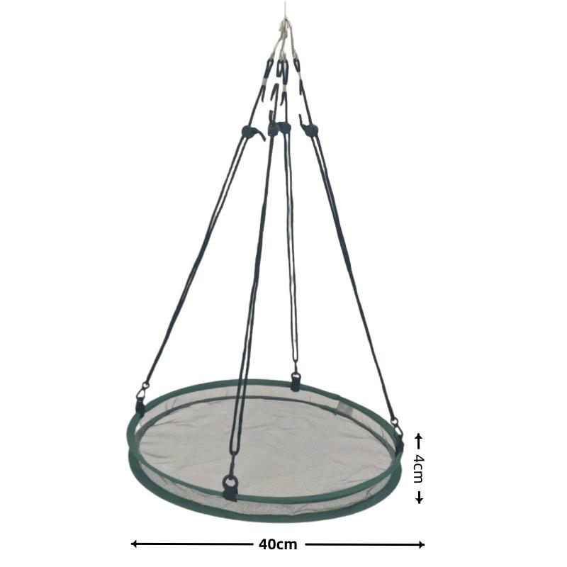 Популярная уличная кормушка для птиц: Подвесная сетка для сбора семян на балконе
Популярная уличная кормушка для птиц: Подвесная сетка для сбора семян на балконе