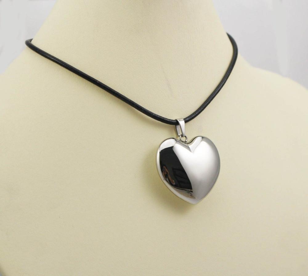 Stainless Steel Big Heart Pendant Necklace Women Silver Color Heart Charm Black PU Leather Cord Necklace For Girlfriend
Stainless Steel Big Heart Pendant Necklace Women Silver Color Heart Charm Black PU Leather Cord Necklace For Girlfriend