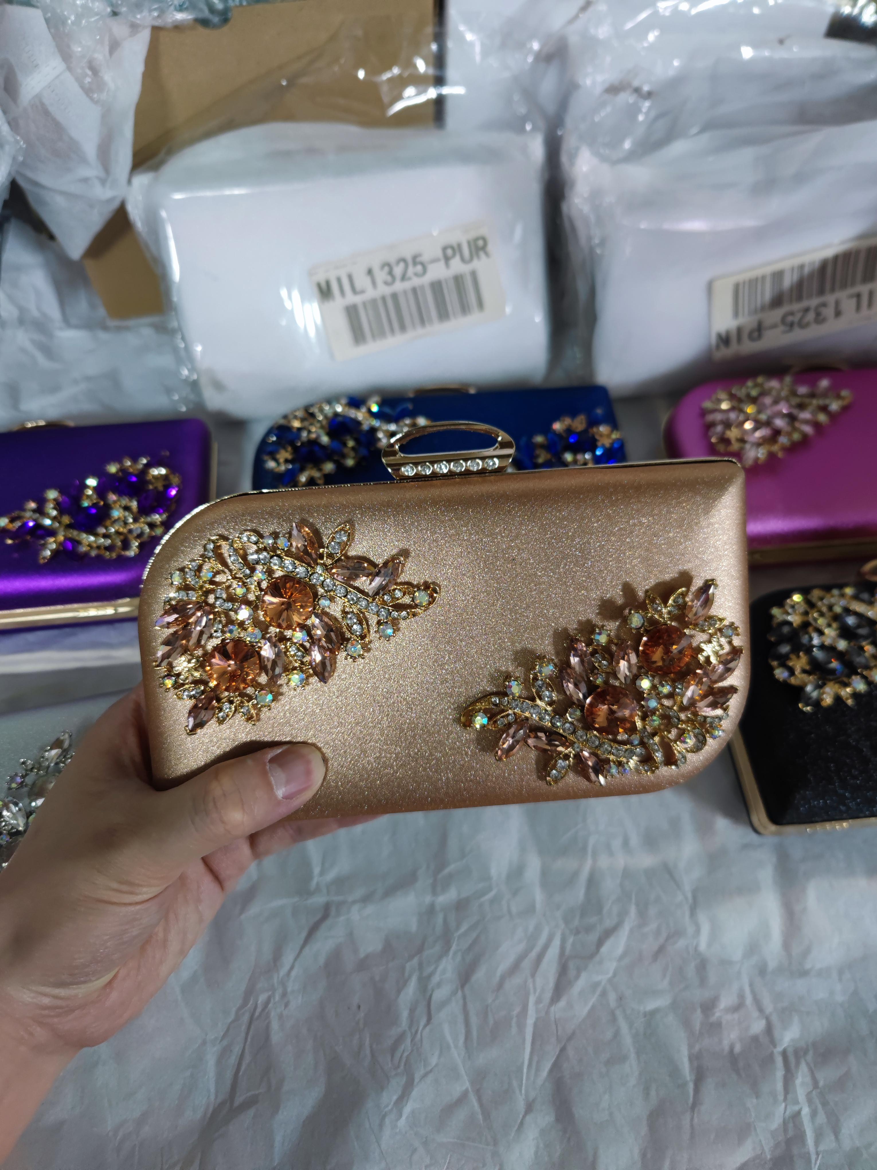 Boutique De FGG Women Gold Crystal Clutch Evening Handbags and Purses Bridal Wedding Satin Clutch Bags with Handle Mini
Boutique De FGG Women Gold Crystal Clutch Evening Handbags and Purses Bridal Wedding Satin Clutch Bags with Handle Mini